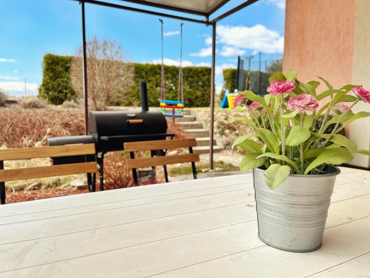 Relax Villa Tatry - Wifi/Tv, Bbq, Billiard Нова-Лесна Экстерьер фото